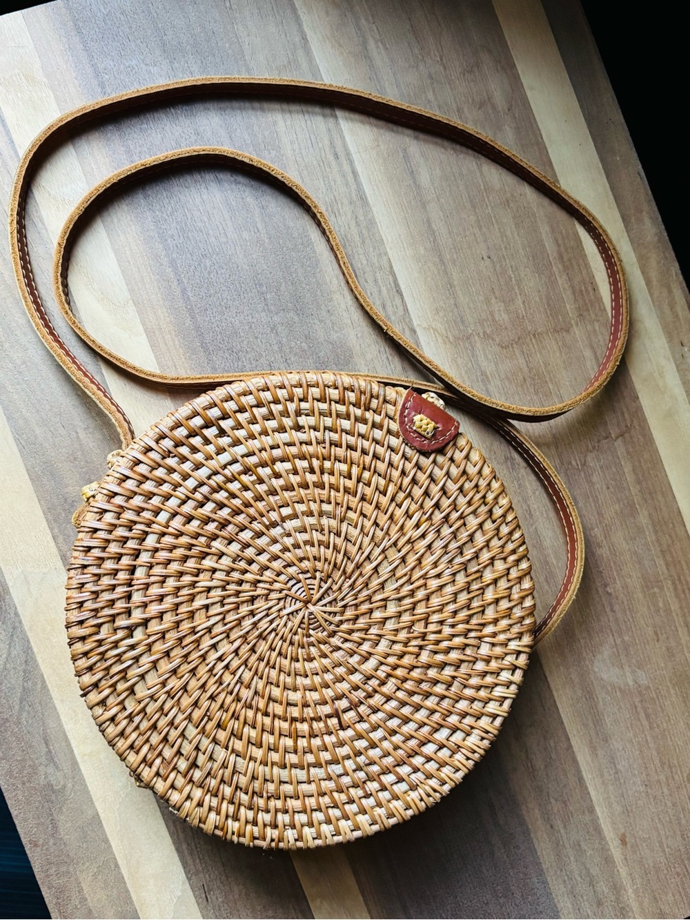 Urban Outfitters Round Woven Crossbody - Tan Rattan